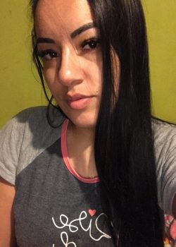 Morena se lave la mano antes de meterse por la conchita 13