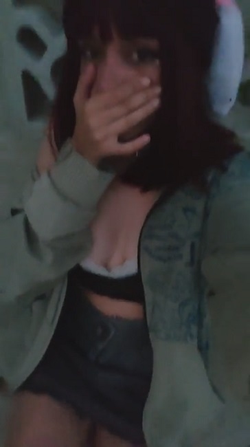 Flaquita tetona cabalgando pinga bien sabroso 10