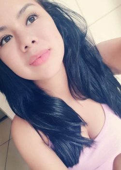 Que ricas tetas tiene la primita 1