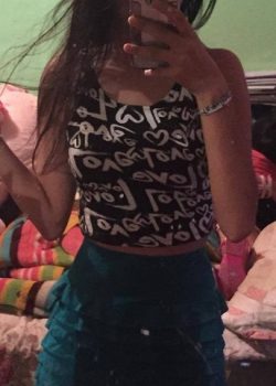 Flaquita se turba hasta correrse 14