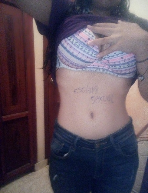 Exclava sexual me manda videos dedeandose hasta correrse 10