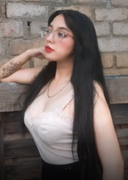 Blaquita tatuda cogiendo a cuatro patas 12