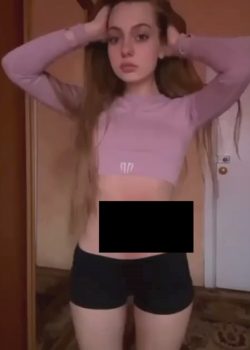 Adolescente rusa nos aporta sus videos y nudes mas intimas 20