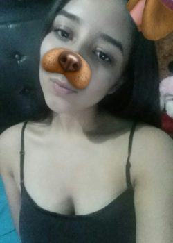 Pack de nudes virales de tetona manoseandoselas 5