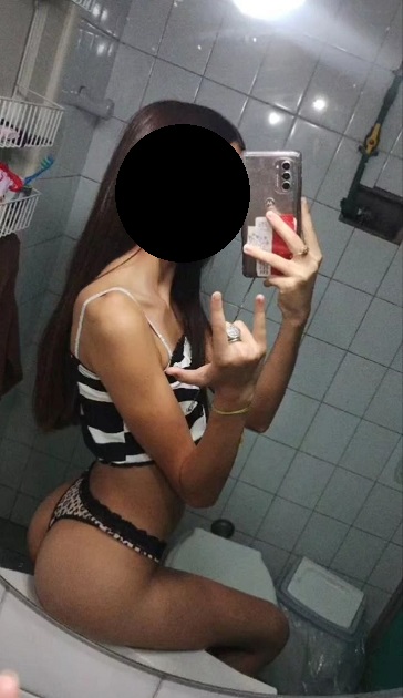Se filtro en el curso, el pack de Colegiala XXX turbandose 10