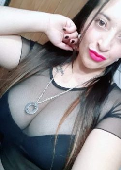 Blanquita tetona es cogida luego de mamar verga 18