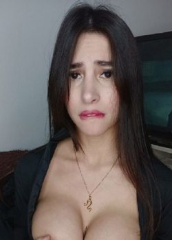 Flaquita tetona zorrita y sus videos cogiendo fueron filtrados 5