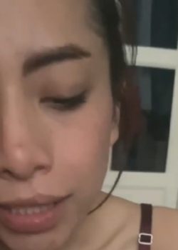 Flaquita de lentes haciendo un rica mamada (termina cumeada) 21