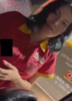 Cogiendome a la chica del oxxo 13