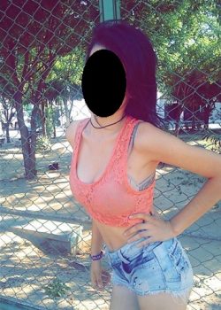 Le preste mi flaquita a mi mejor amigo 5