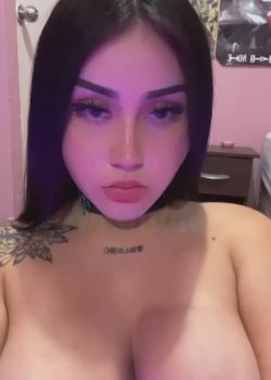Putitetona y sus videos cogiendo bien duro 5