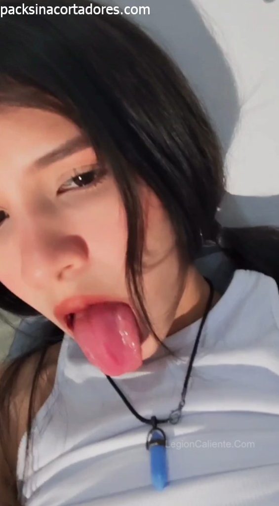 Morrita Cachonda Tocandose +Video 10