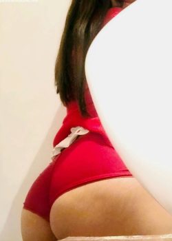 Minita Mostrando la Cola 13