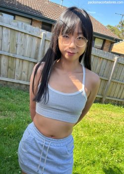 Asiatica sumisa Pidiendo Verga 2