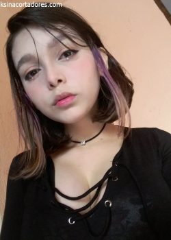Sara Mostrando La Conchita 11